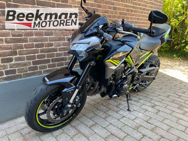 kawasaki - z900