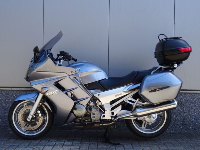 yamaha - fjr-1300