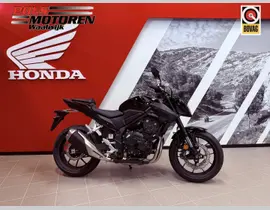 Honda CB 500 Hornet E-Clutch 2026 nieuw