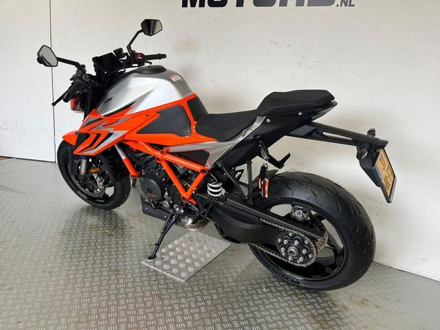 ktm - 1290-super-duke-r