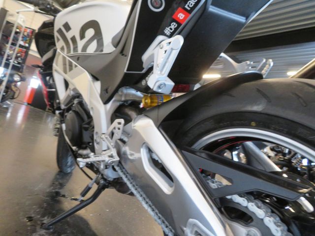 aprilia - tuono-v4-1100-factory
