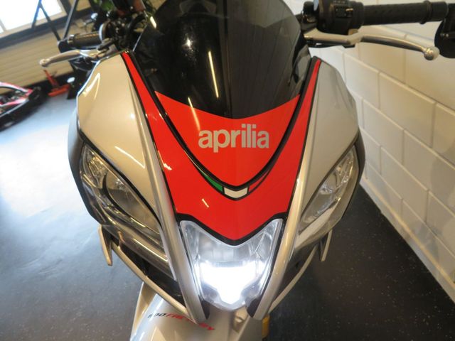 aprilia - tuono--v4-1100-factory