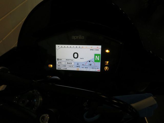 aprilia - tuono-v4-1100-factory