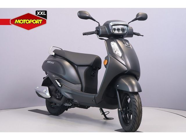 suzuki - address-125