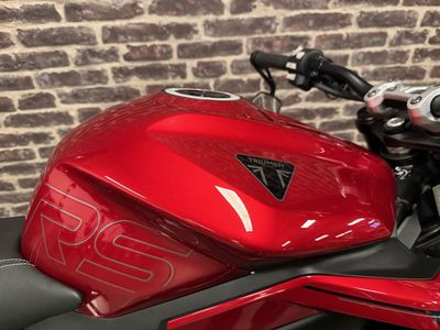 TRIUMPH STREET TRIPLE RS – foto 3