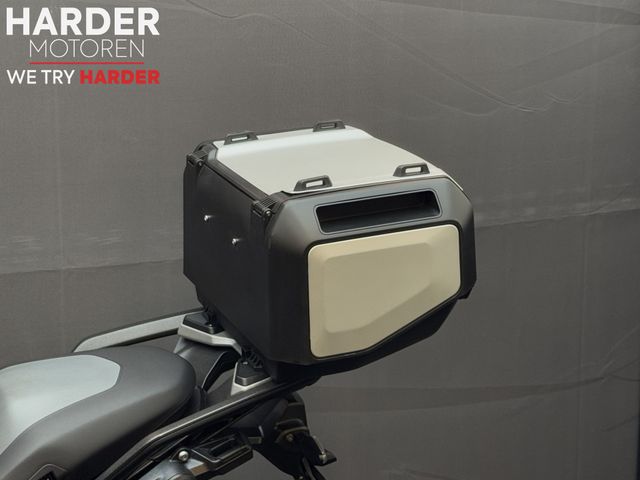 bmw - r-1300-gs-triple-black