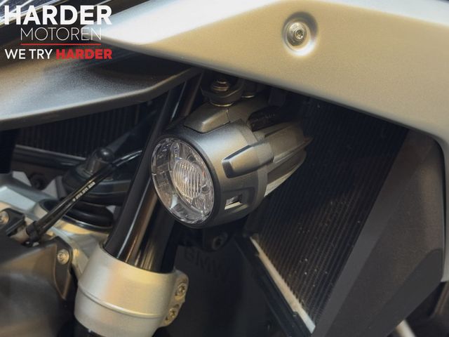 bmw - r-1300-gs-triple-black