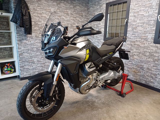 moto-guzzi - stelvio