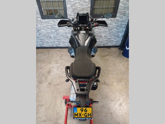 moto-guzzi - stelvio