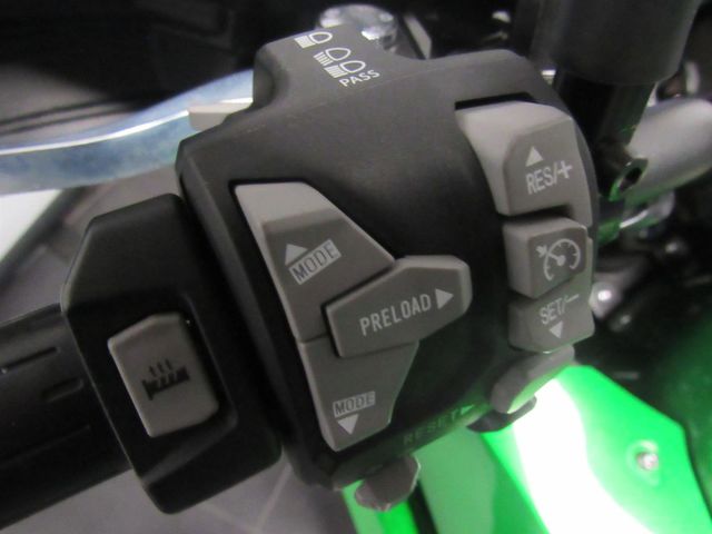 kawasaki - versys-1000-se-grand-tourer