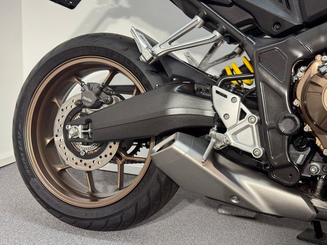 honda - cb-650-r-neo-sports-cafe