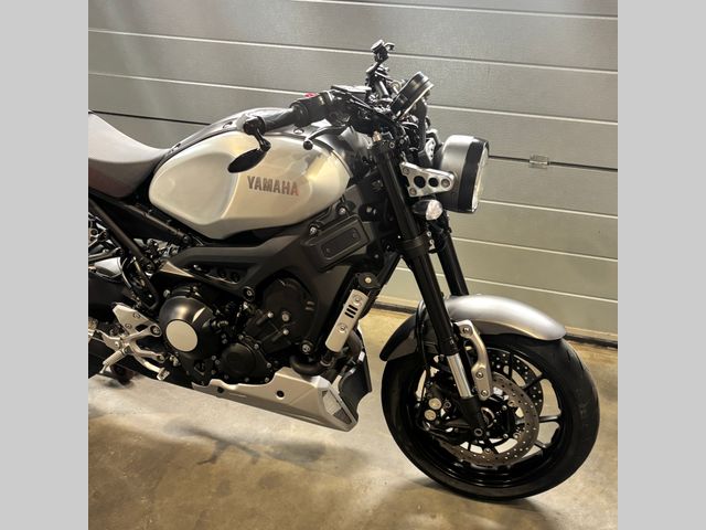 yamaha - xsr-900-abs
