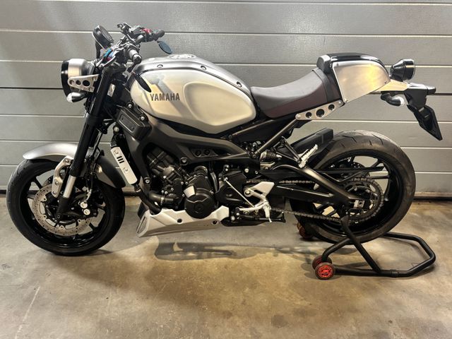 yamaha - xsr-900-abs