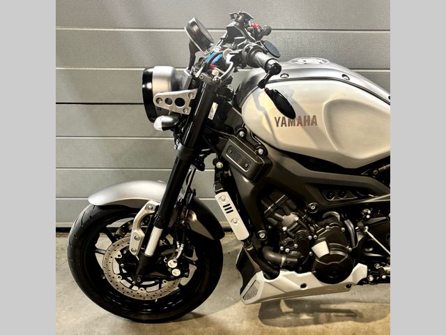yamaha - xsr-900-abs