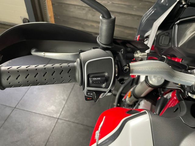 moto-guzzi - v-85-tt