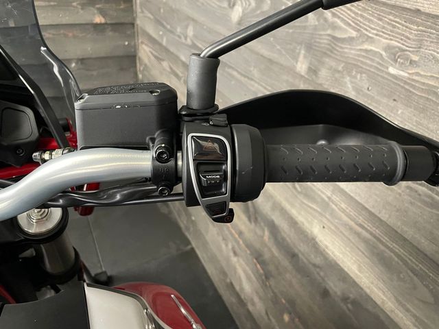 moto-guzzi - v-85-tt