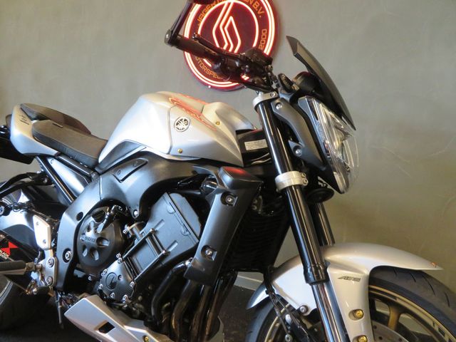 yamaha - fz-1