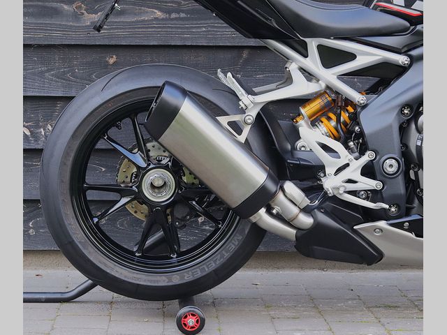 triumph - speed-triple-1200-rs