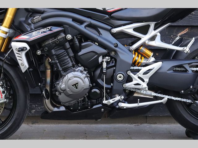 triumph - speed-triple-1200-rs