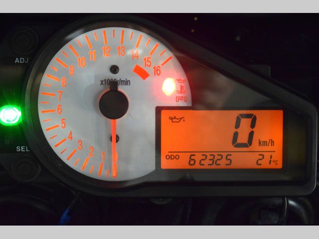 suzuki - gsx-r-600