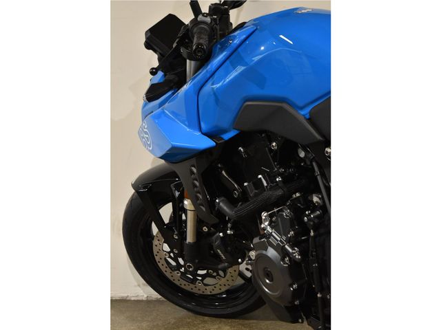 suzuki - gsx-8s