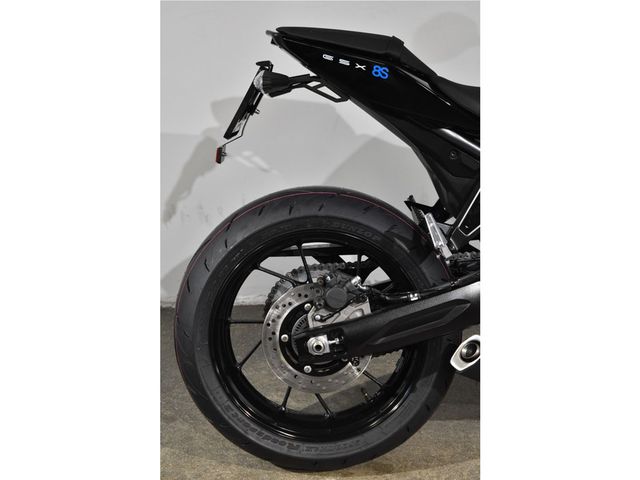 suzuki - gsx-8s