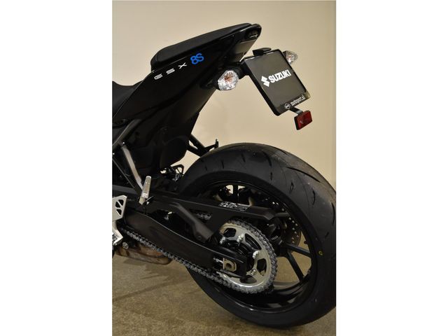 suzuki - gsx-8s