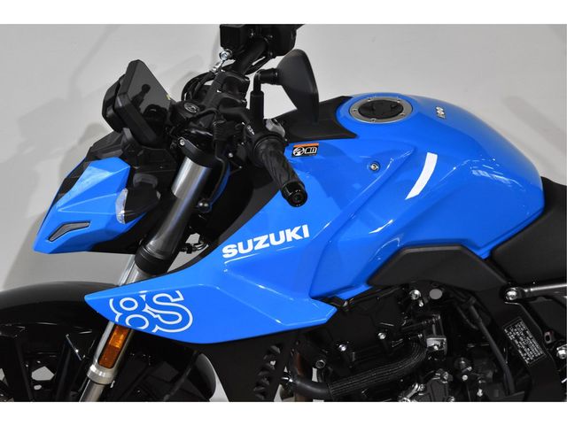 suzuki - gsx-8s