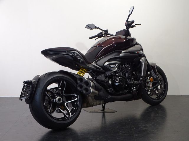 ducati - xdiavel-v4