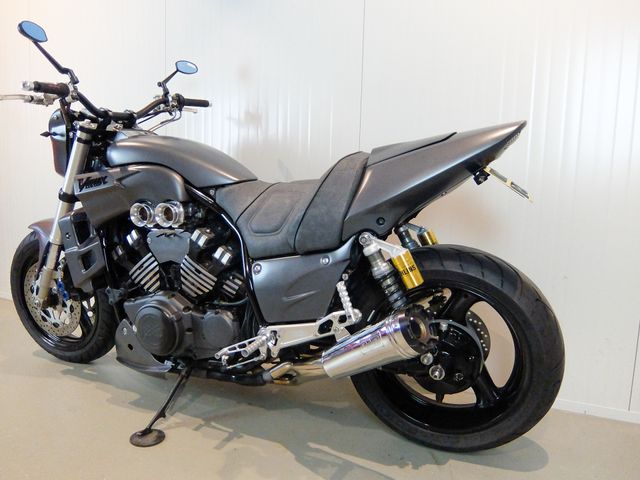 yamaha - vmax