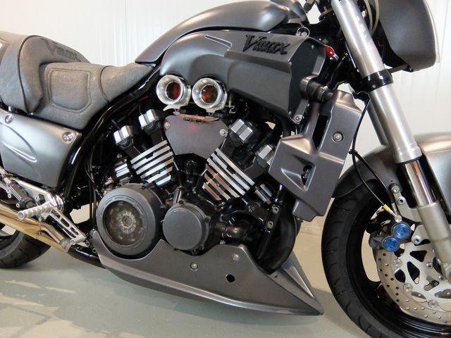 yamaha - vmax