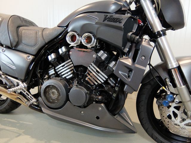 yamaha - vmax