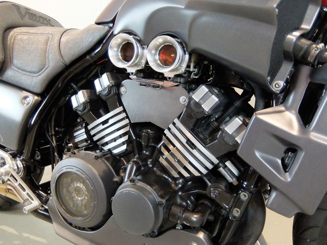 yamaha - vmax