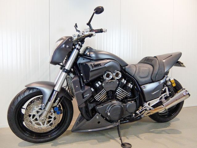 yamaha - vmax