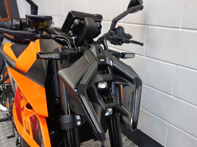 ktm - 990-duke