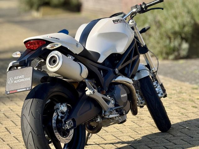 ducati - monster-696