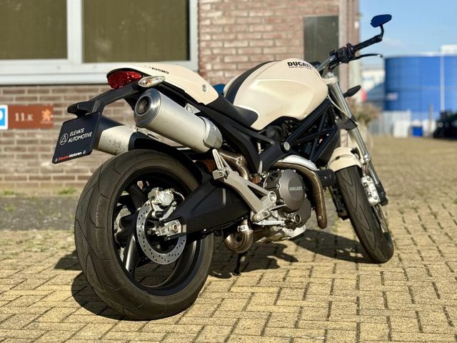 ducati - monster-696