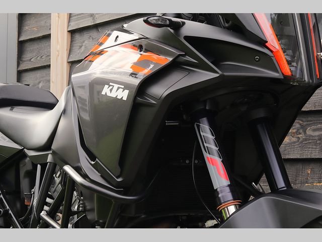 ktm - 1290-super-adventure-s