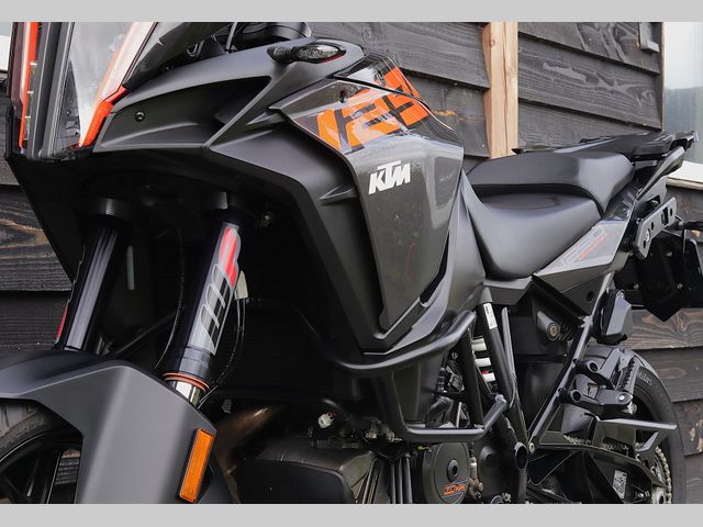 ktm - 1290-super-adventure-s