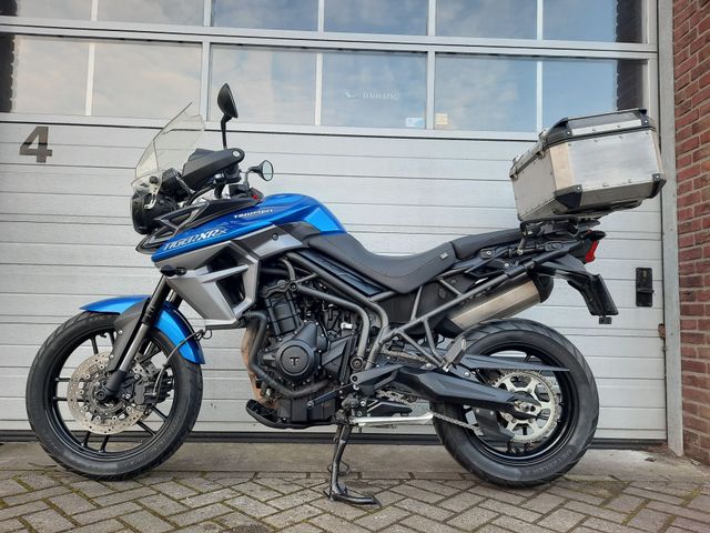 triumph - tiger-800-xrx