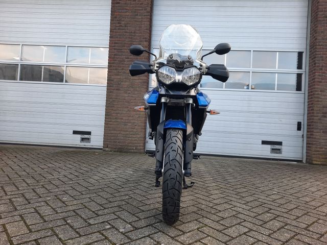 triumph - tiger-800-xrx