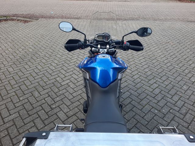 triumph - tiger-800-xrx