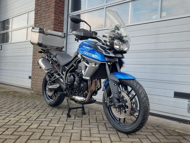 triumph - tiger-800-xrx