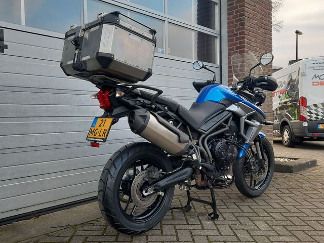 triumph - tiger-800-xrx