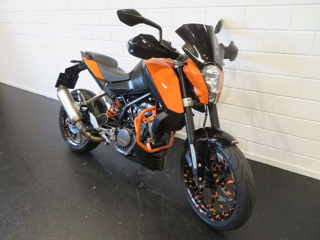ktm - 125-duke