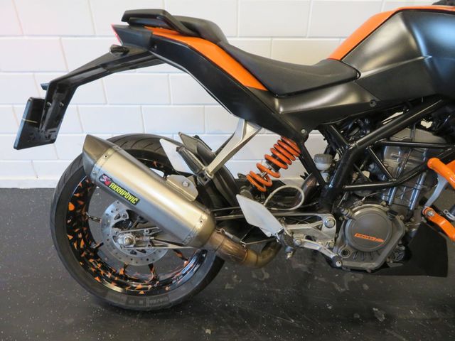 ktm - 125-duke