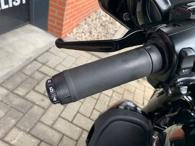 harley-davidson - electra-glide-ultra-limited-flhtk