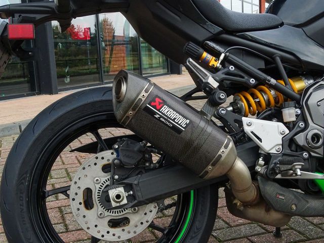 kawasaki - z900-se-performance