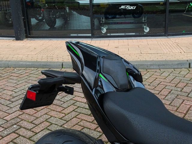 kawasaki - z900-se-performance