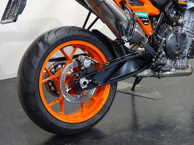 ktm - 890-duke-gp